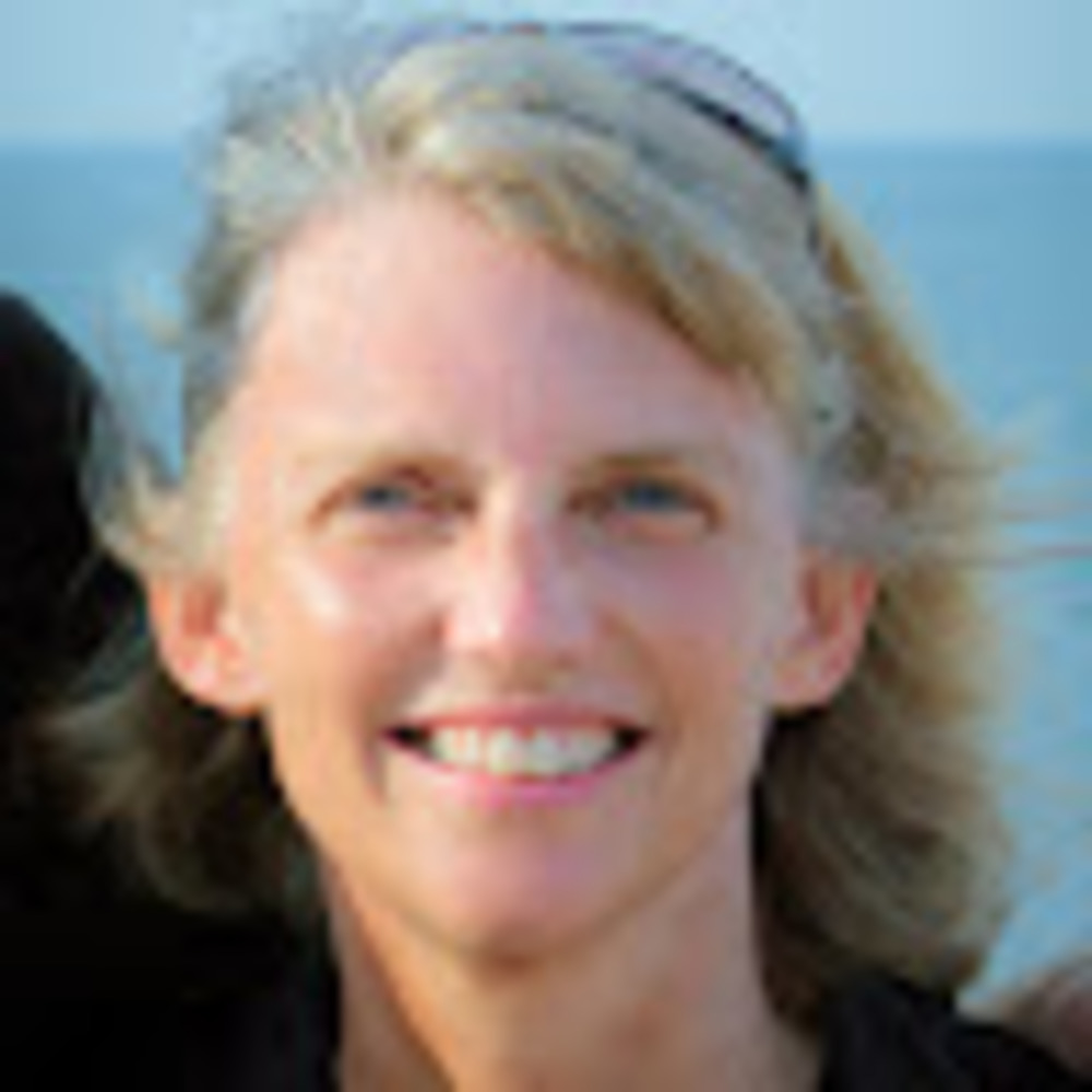 Meet your Posher, Julia